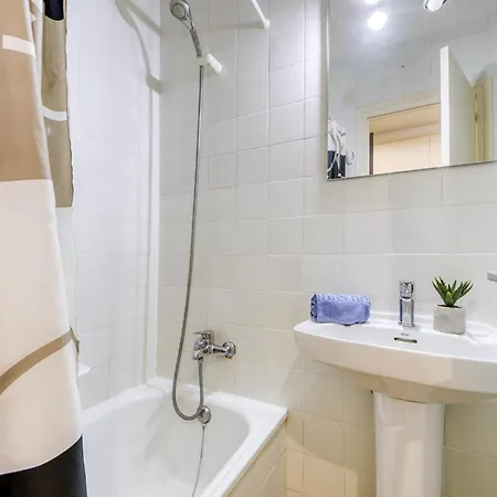 Mismar-12 By Interhome *